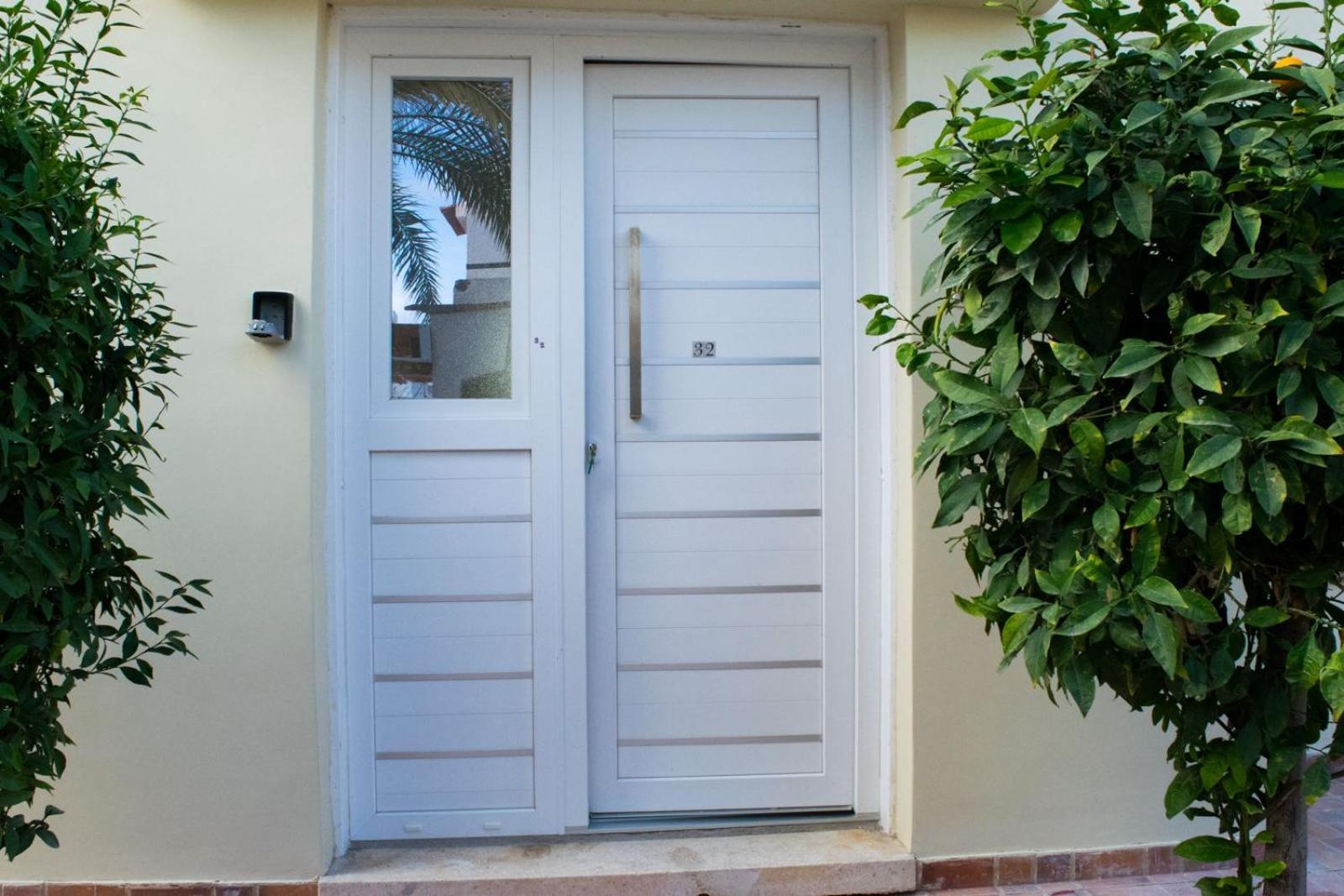 Merika Complex 1 Hou.32 Larnaca Bagian luar foto