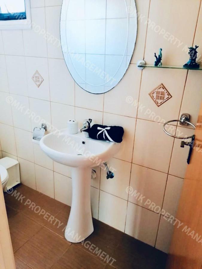Merika Complex 1 Hou.32 Larnaca Bagian luar foto